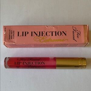 Too Faced Lip Injection Extreme - Bold Red